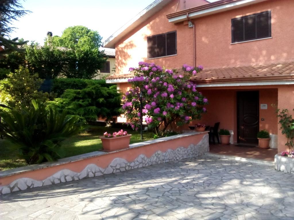 Il Sottosopra Bed and Breakfast Labico Exteriör bild